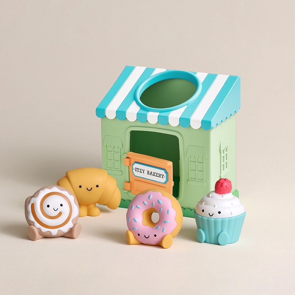Itzy Ritzy Play Bakery Set